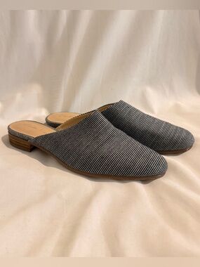 Clarks Black & White Textured Slip-On Mules